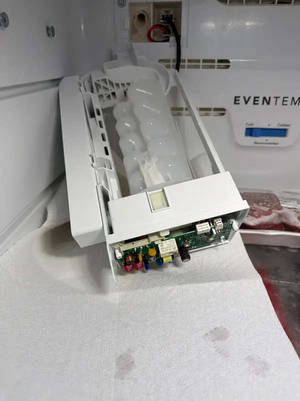 Frigidaire refrigerator repair, photo 1 of 2